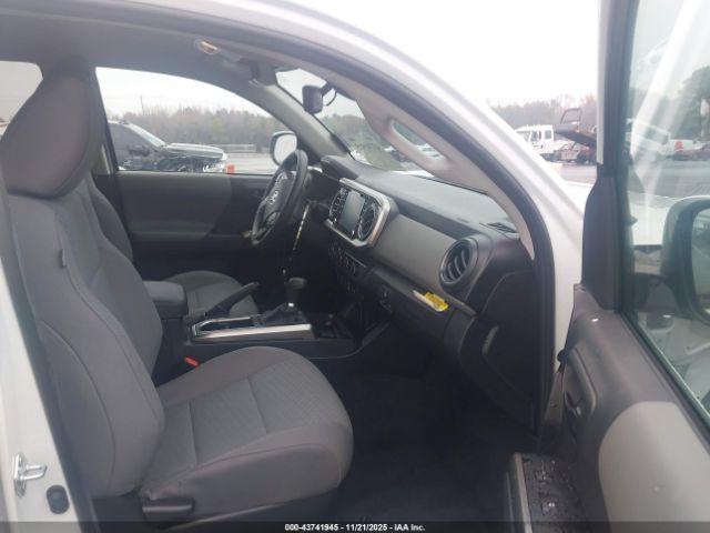 Toyota Tacoma Sr5 V6 Image 3