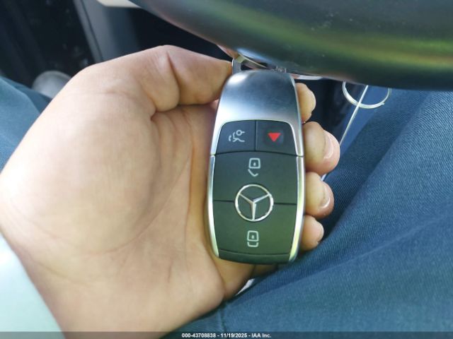 Mercedes-Benz GLE 4matic Image 9