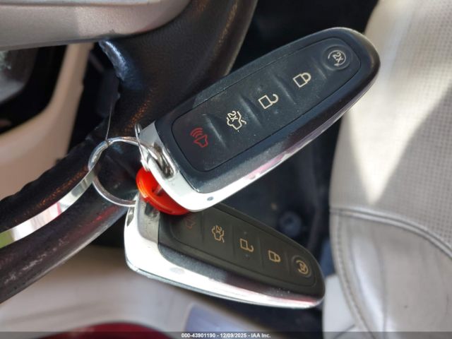 Ford Taurus Limited Image 12