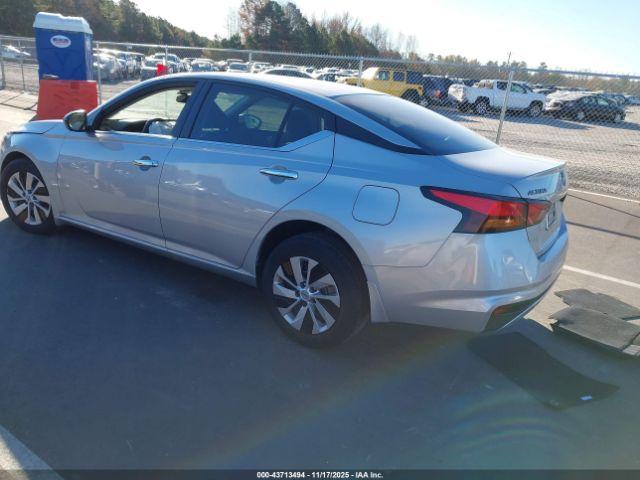 Nissan Altima S Fwd Image 3