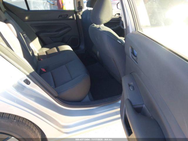 Nissan Altima S Fwd Image 14