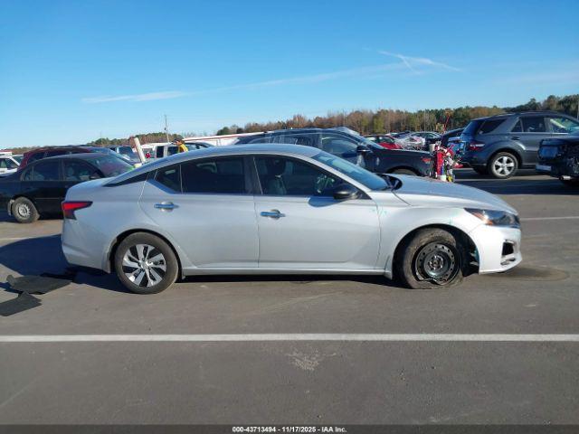 Nissan Altima S Fwd Image 12