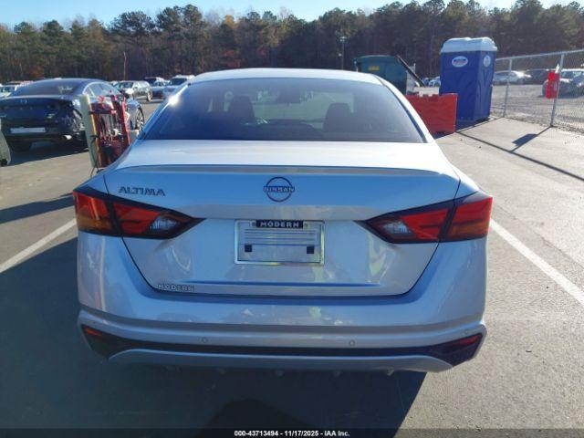 Nissan Altima S Fwd Image 11