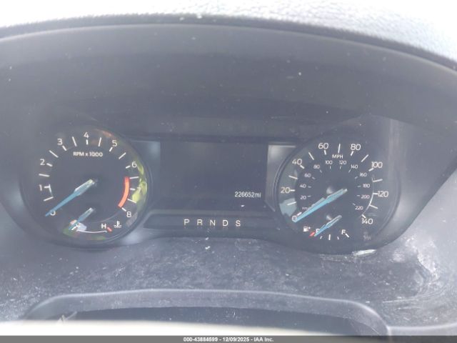 Ford Explorer Image 9