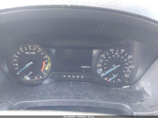 Ford Explorer Image 9