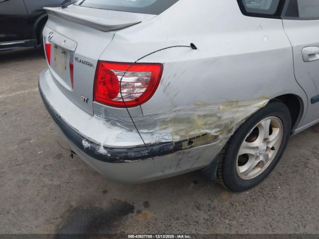 Hyundai ELANTRA Gt Image 15