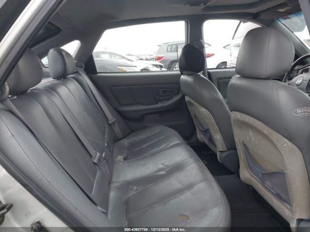 Hyundai ELANTRA Gt Image 9