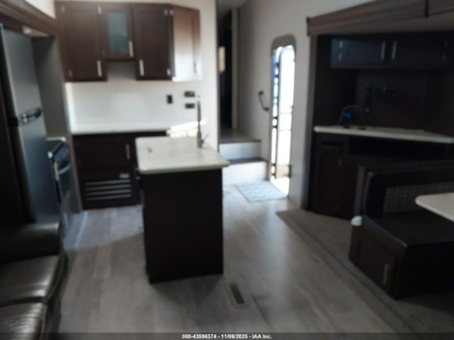 K-z Inc Sportsmen Toy Hauler 5th Image 16