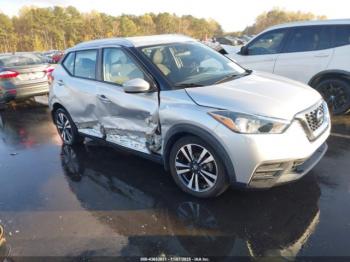  Salvage Nissan Kicks