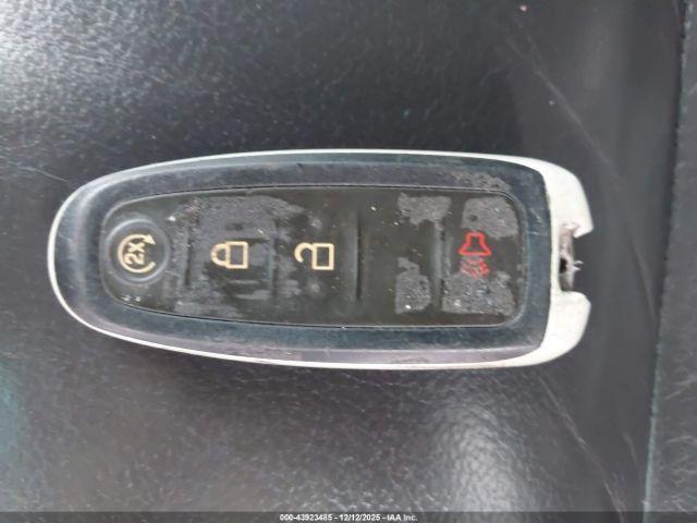 Ford Explorer Limited Image 18