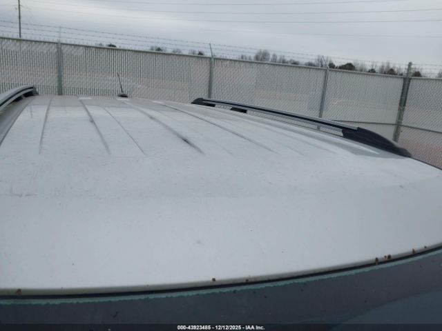 Ford Explorer Limited Image 8