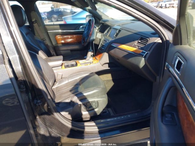 Lincoln MKS Ecoboost Image 14