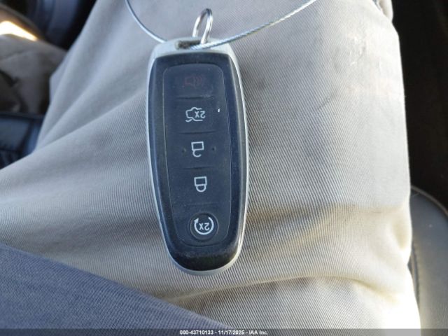 Lincoln MKS Ecoboost Image 3