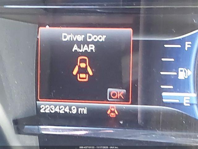 Lincoln MKS Ecoboost Image 4