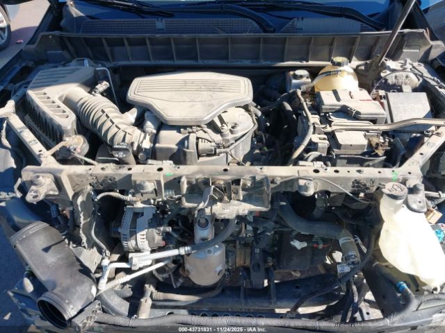 GMC Acadia Denali Image 3