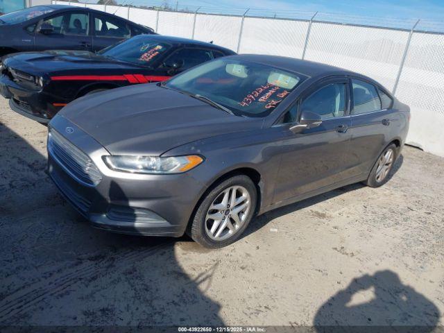 Ford Fusion Se Image 4