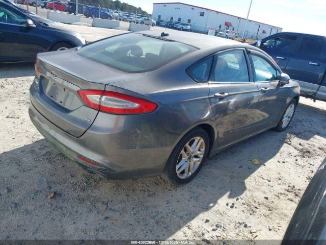 Ford Fusion Se Image 6