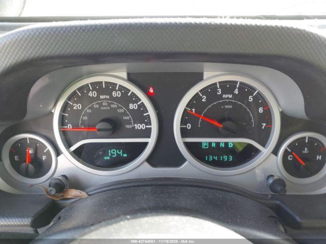 Jeep Wrangler Rubicon Image 9