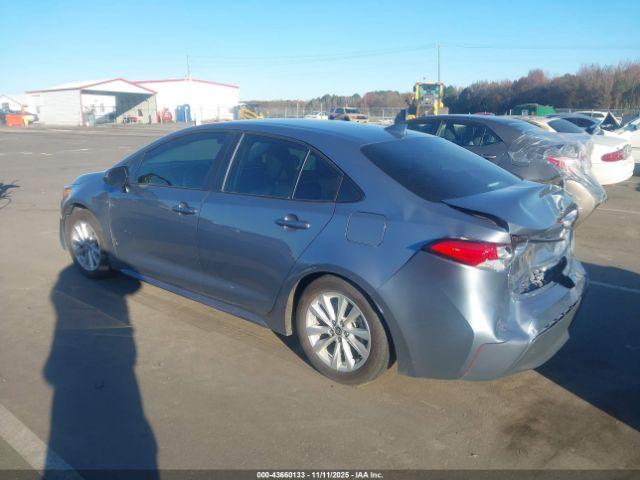 Toyota Corolla Le Image 10