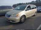 Chrysler Town & Country Touring-l Image 9