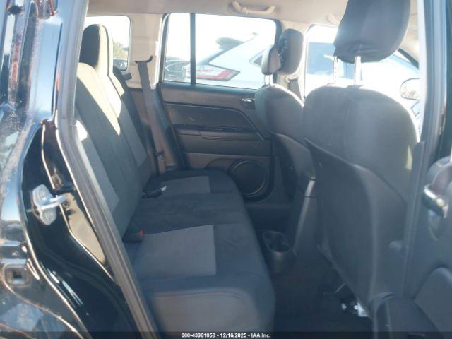 Jeep Compass Sport Image 8