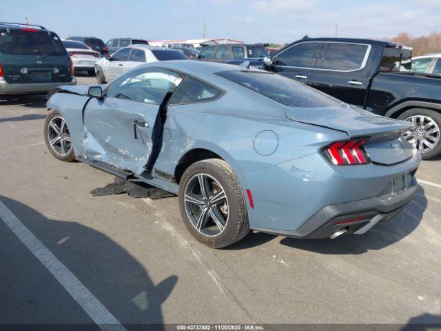 Ford Mustang Ecoboost Fastback Image 5