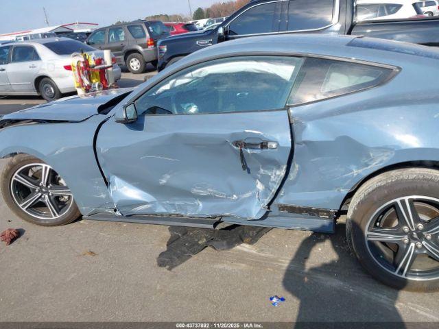 Ford Mustang Ecoboost Fastback Image 20