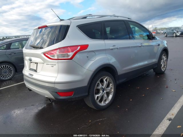 Ford Escape Titanium Image 3