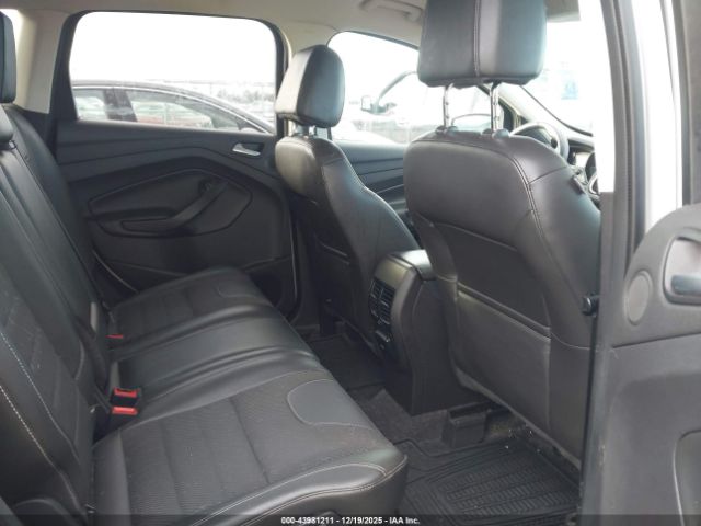 Ford Escape Titanium Image 5