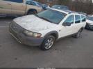 Volvo XC70 2.5t Image 3