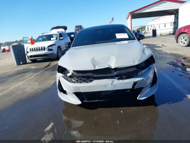 Kia K5 Gt-line Image 13