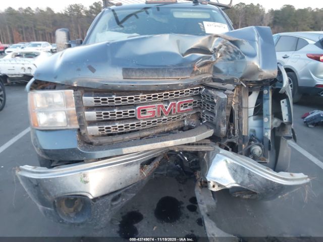 GMC Sierra 2500 Sle Image 2