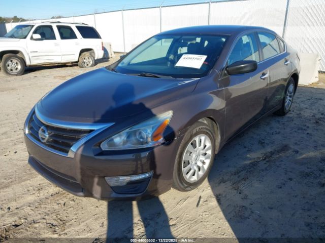 Nissan Altima Image 9