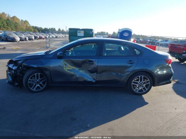 Kia Forte S Image 13