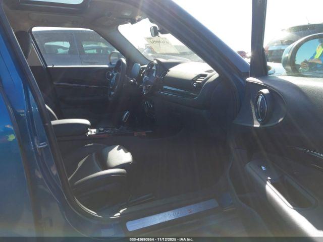 MINI Clubman Cooper S Image 2