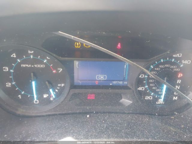 Ford Explorer Image 9