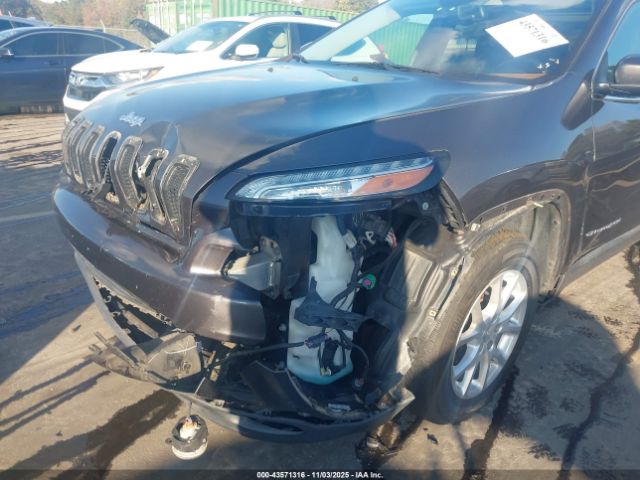 Jeep Cherokee Latitude Image 6