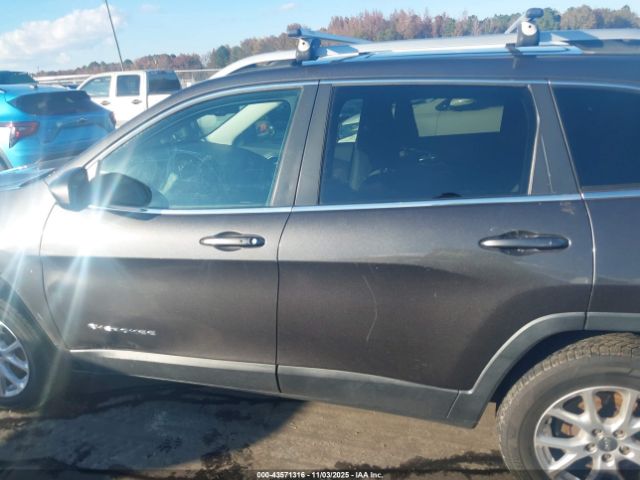 Jeep Cherokee Latitude Image 13