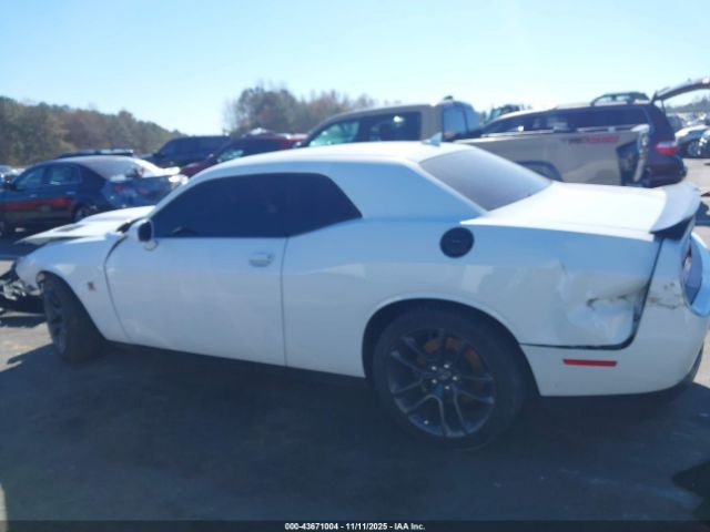 Dodge Challenger Image 6