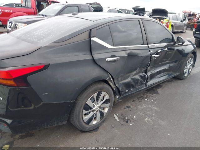 Nissan Altima 2.5 S Image 15