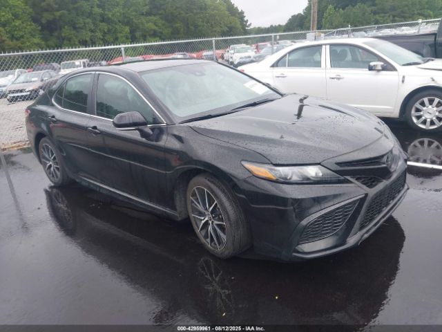 Toyota Camry Se Image 1