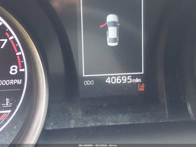 Toyota Camry Se Image 11