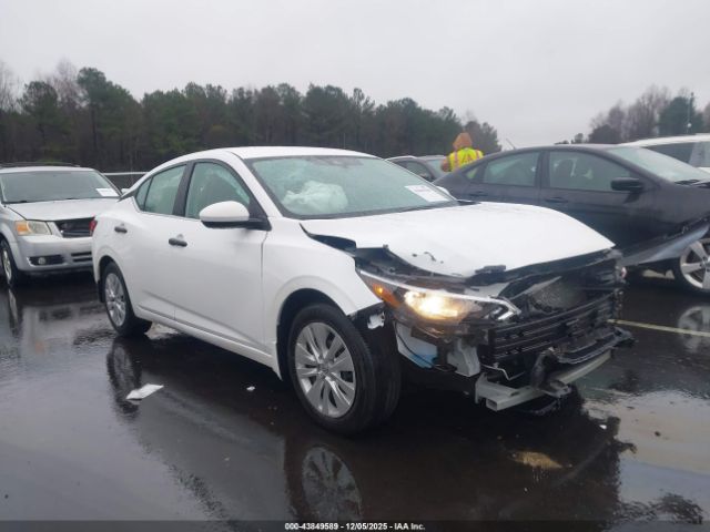 Nissan Sentra S Image 1