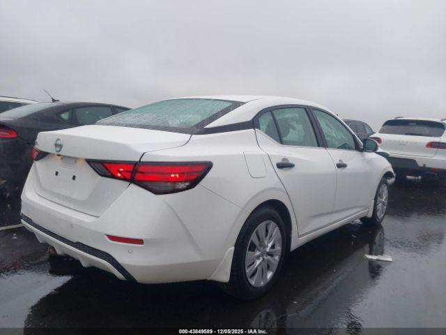 Nissan Sentra S Image 7