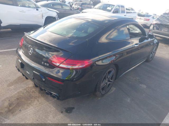 Mercedes-Benz C-Class 4matic Image 16