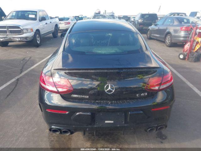 Mercedes-Benz C-Class 4matic Image 11