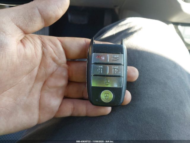 Kia Sedona Ex Image 18