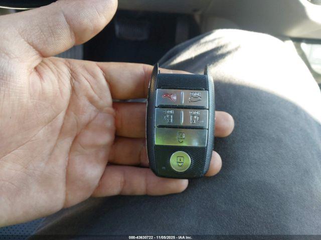 Kia Sedona Ex Image 18