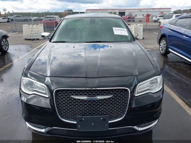 Chrysler 300c Awd Image 12