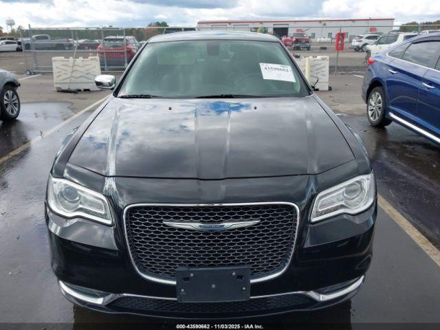 Chrysler 300c Awd Image 12